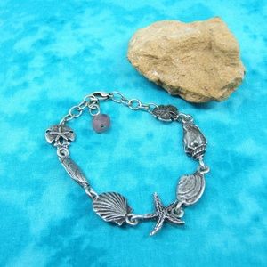 Brand New Silver Seashell Charm Bracelet
